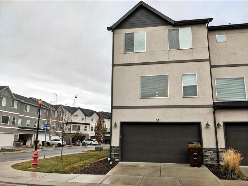 Building Photo - 52 S 1700 W