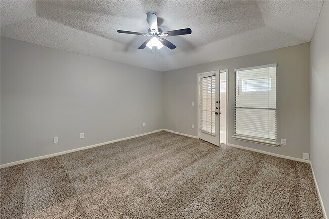 Building Photo - 18138 Garden Manor Dr