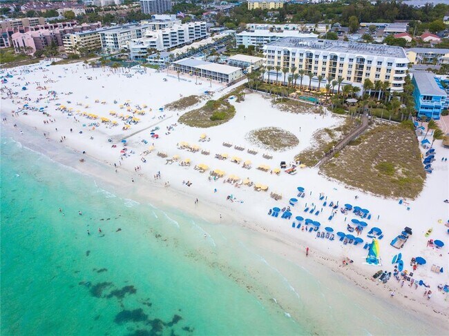 Building Photo - 3835 Almeria Ave