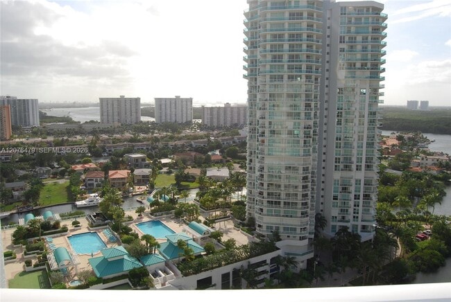 Building Photo - 200 Sunny Isles Blvd