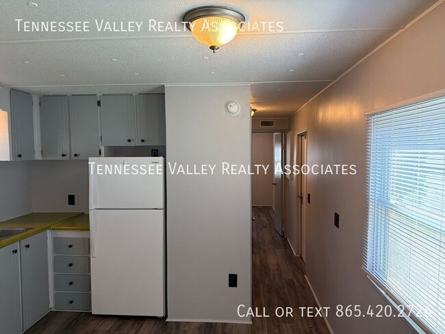 Building Photo - 2254 Knoxville Hwy