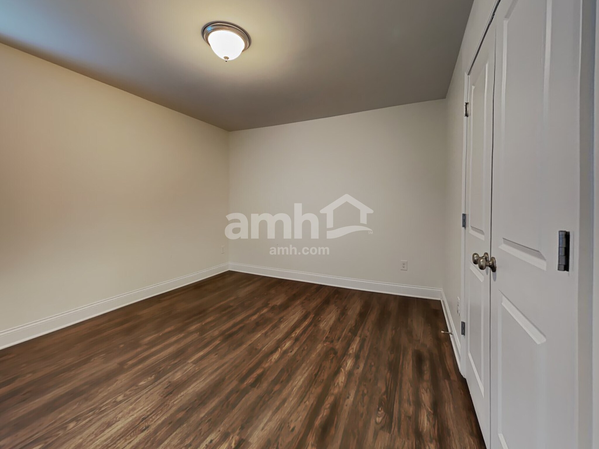 Building Photo - 1328 Mount Logan Dr