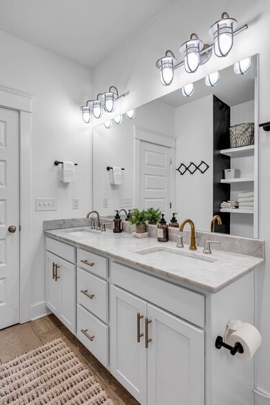 Building Photo - 1209 Davidson St