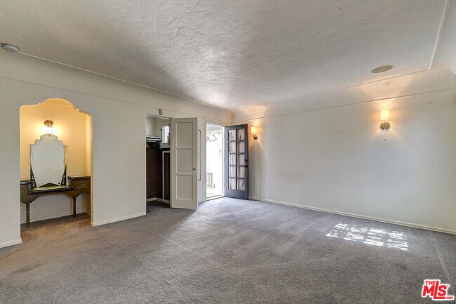 Building Photo - 6630 Colgate Ave