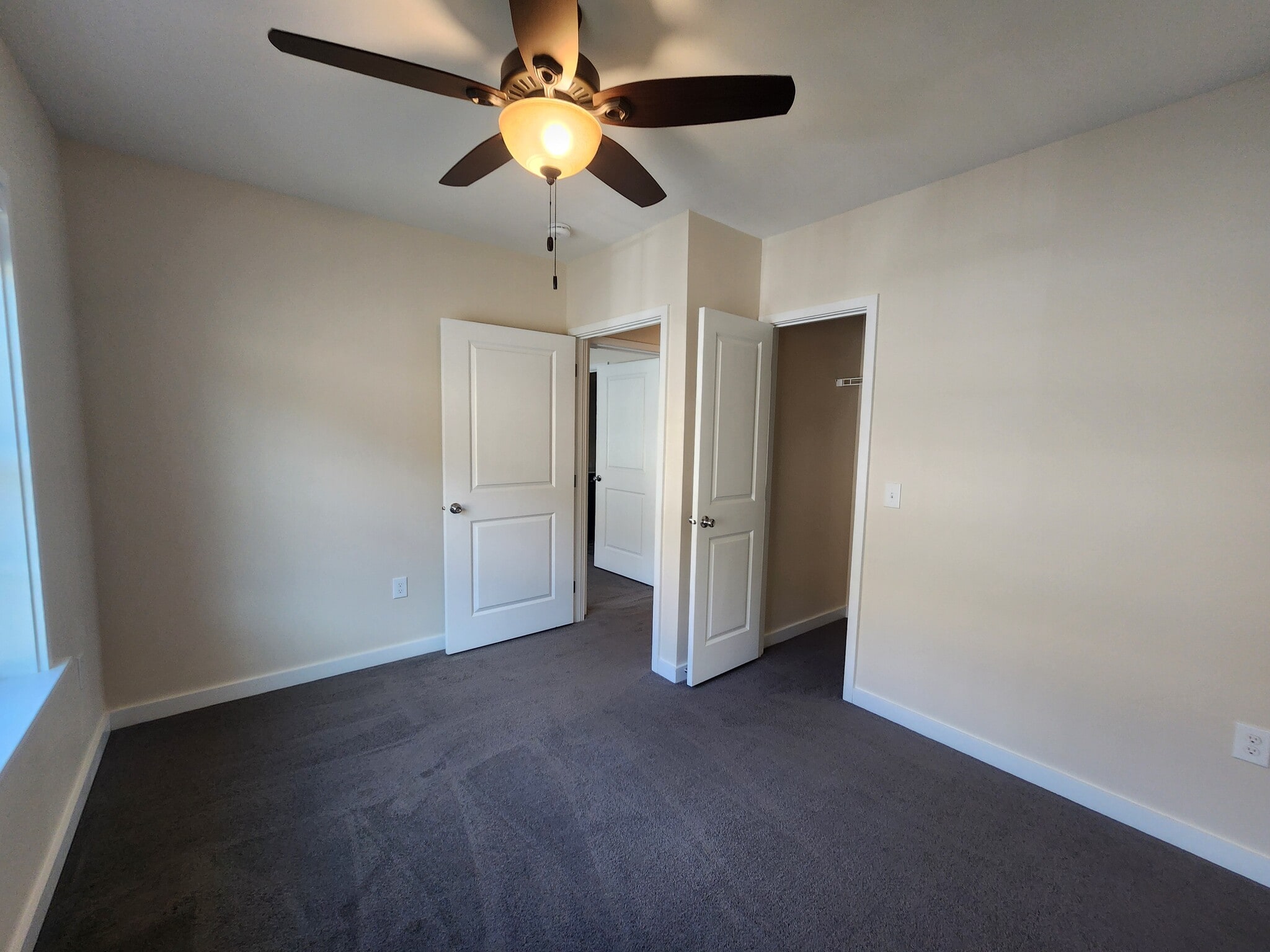 Building Photo - 73 Ivan Dr