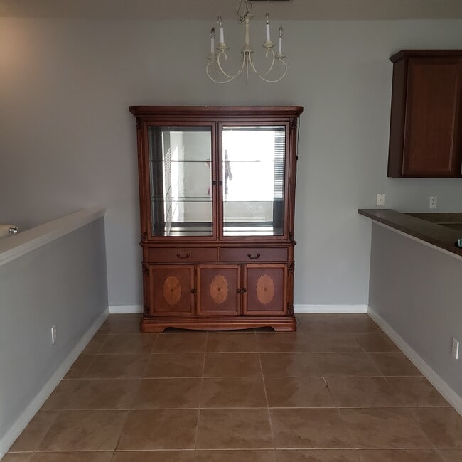 Building Photo - 2771 Oakwater Dr