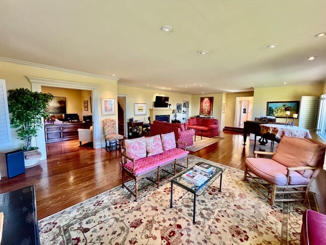 Building Photo - Charming and Accommodating Carmel-by-the-Sea Home coming soon!