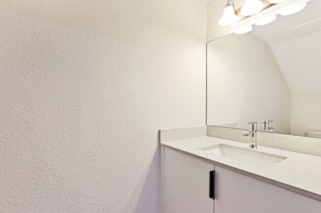 Building Photo - 395 Bella Sol Way