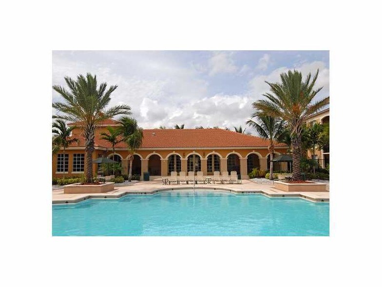 Building Photo - 4768 W Atlantic Blvd