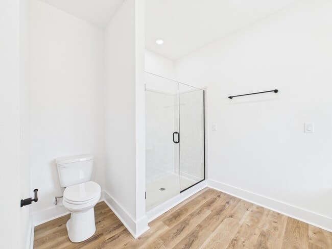 Building Photo - 333 Shoal River Dr