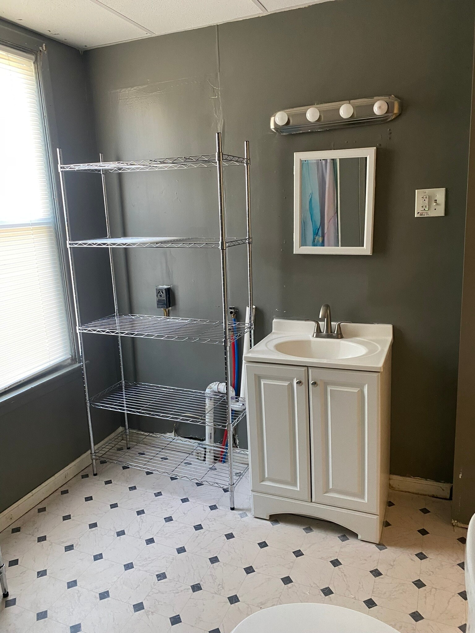 Bathroom - 37 E Main St