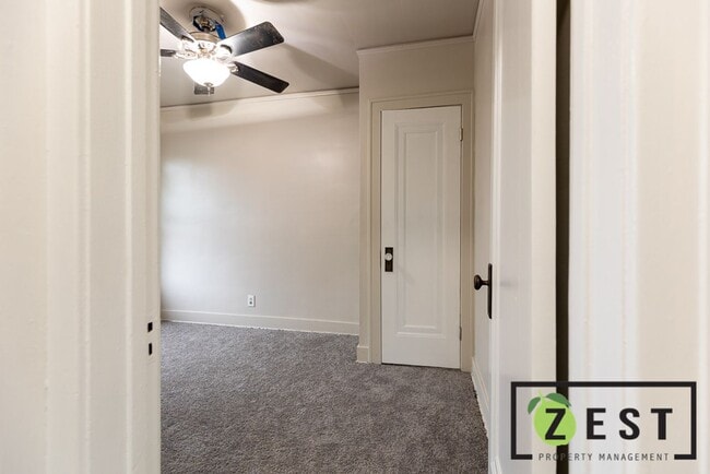 Building Photo - 4391 Nottingham Rd