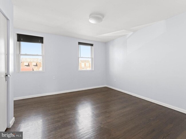 Building Photo - 6643 Algard St