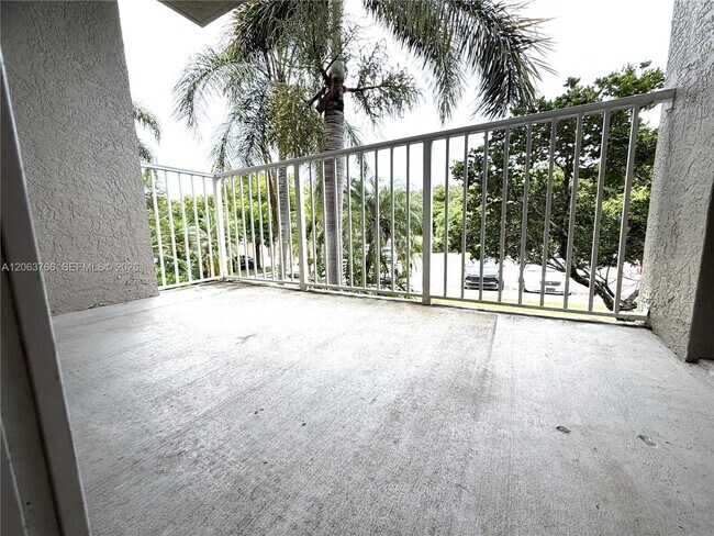Building Photo - 5045 Wiles Rd