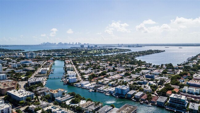 Building Photo - 8430 Harding Ave