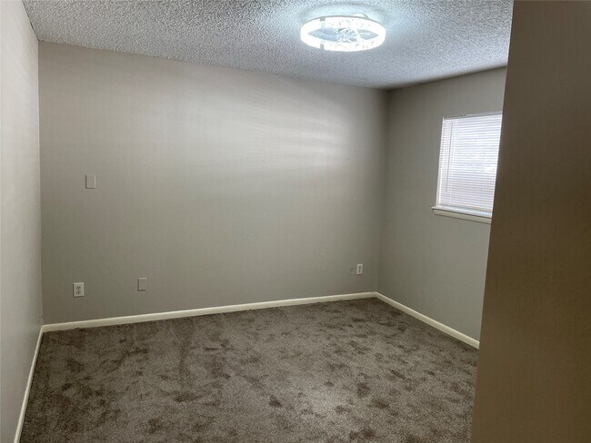 Building Photo - 1511 22nd St