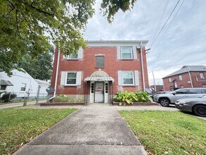 Building Photo - 307 Kingston Ave