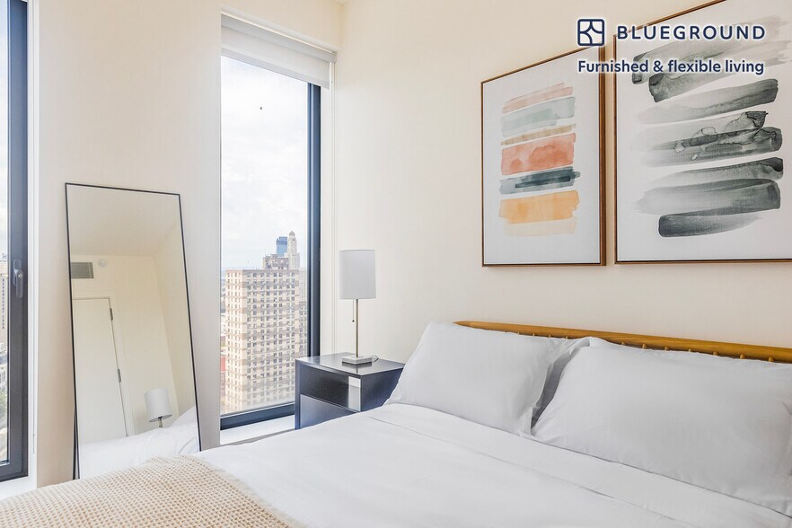 Building Photo - 545 Vanderbilt Ave