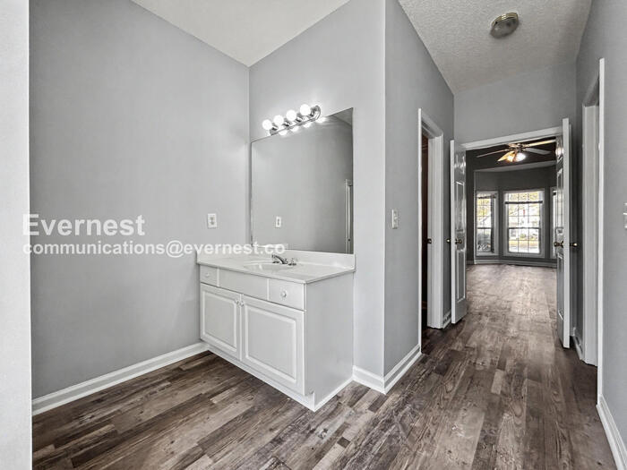 Building Photo - 5305 Yoshino Terrace