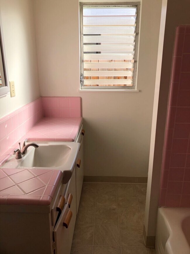 Building Photo - 3255- 3257 San Pablo