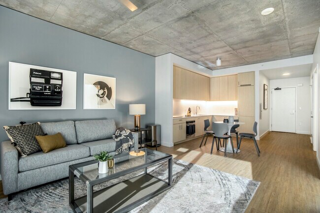Building Photo - 803 Corday Dr
