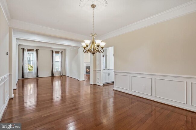 Building Photo - 41980 Ural Dr