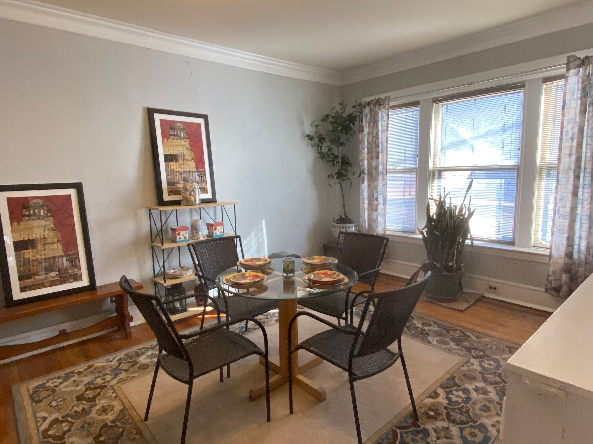 Building Photo - 5614 N Wayne Ave