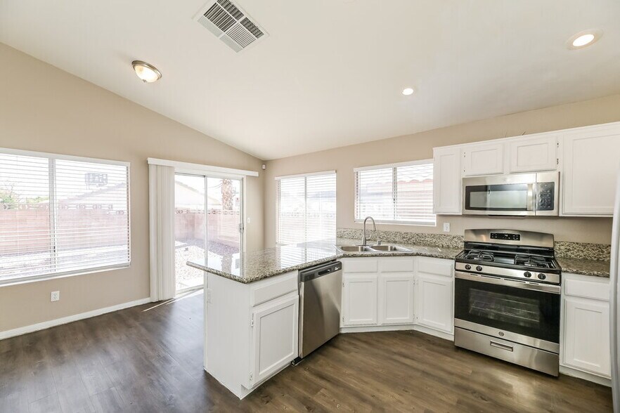 Building Photo - 6377 Gold Canyon Dr