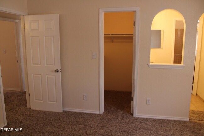 Building Photo - 11736 Trey Burton Dr
