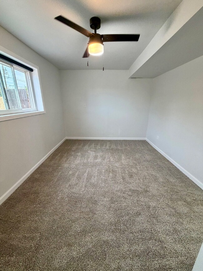 Building Photo - 1520 Woodward Dr