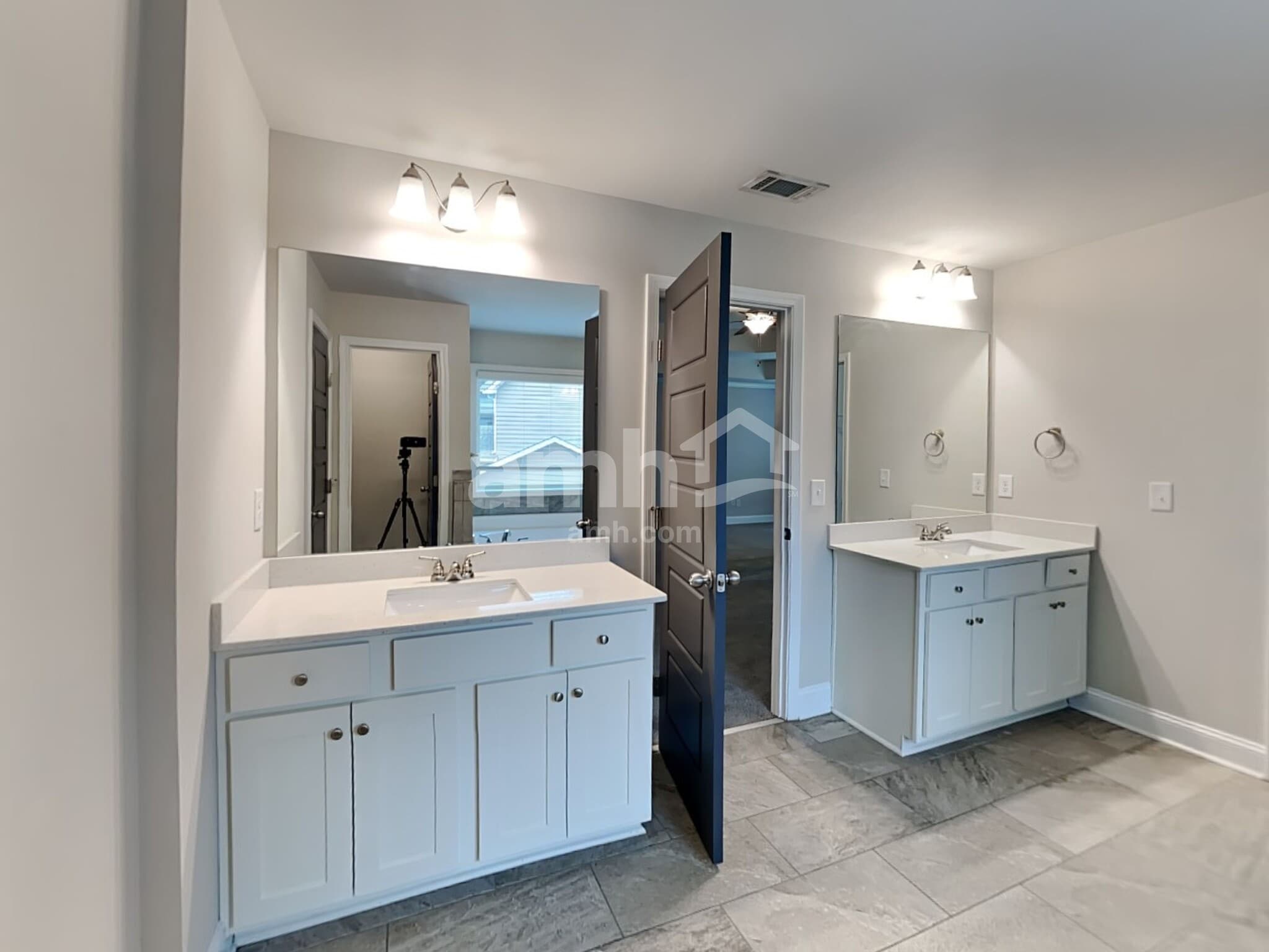 Building Photo - 1811 Rnch Vw Dr