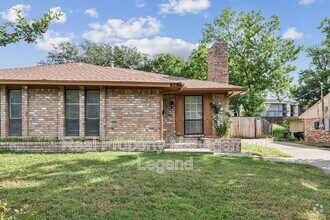 Building Photo - 8236 El Retiro Rd