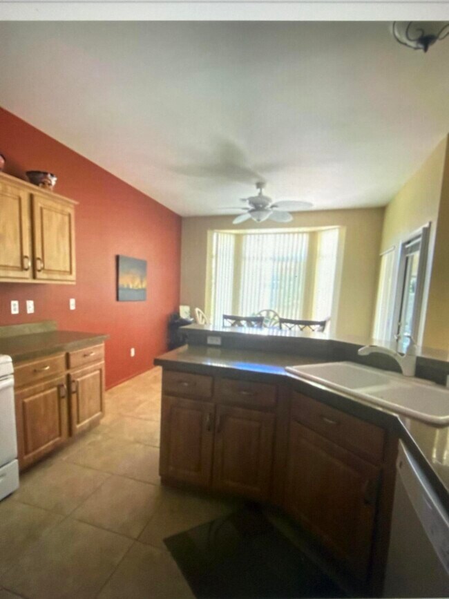 Building Photo - 78945 Champagne Ln
