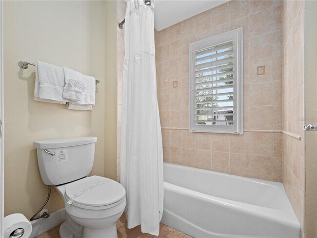 Building Photo - 1368 Centre Ct Ridge Dr