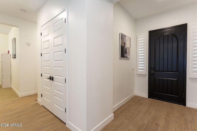Building Photo - 8543 W Palo Verde Dr