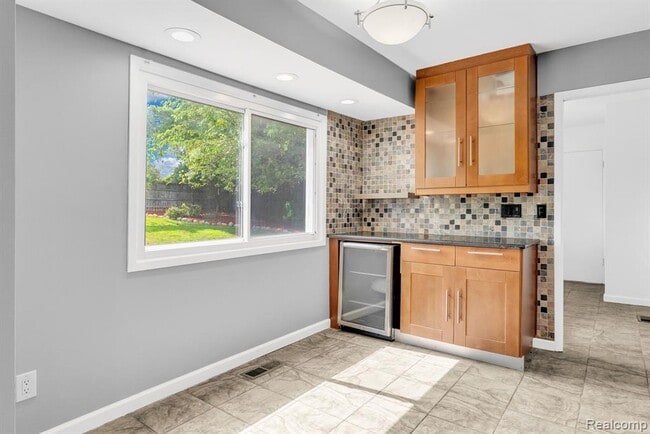 Building Photo - 36939 Heatherton Dr
