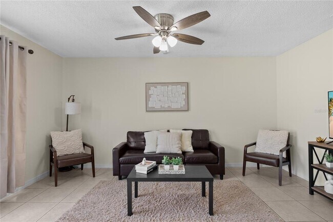 Building Photo - 2116 Cypress Bay Blvd