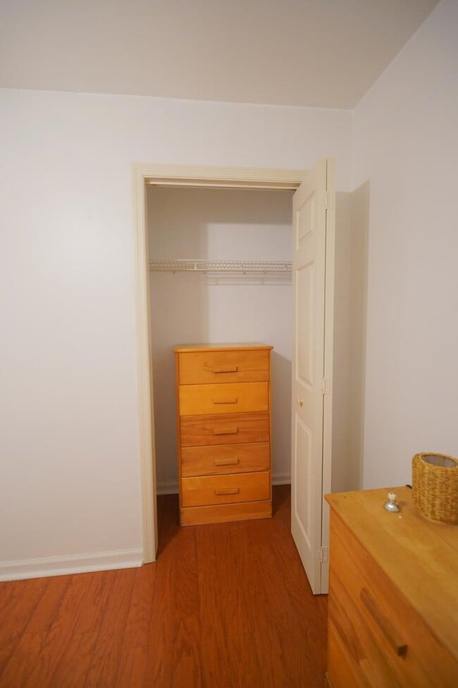 Building Photo - 4472 Bay Shore Cir