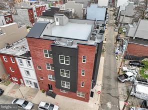 Building Photo - 809 Diamond St