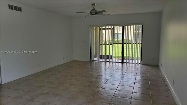 Building Photo - 16481 Blatt Blvd
