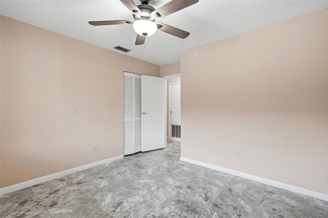 Building Photo - 754 Summerland Dr