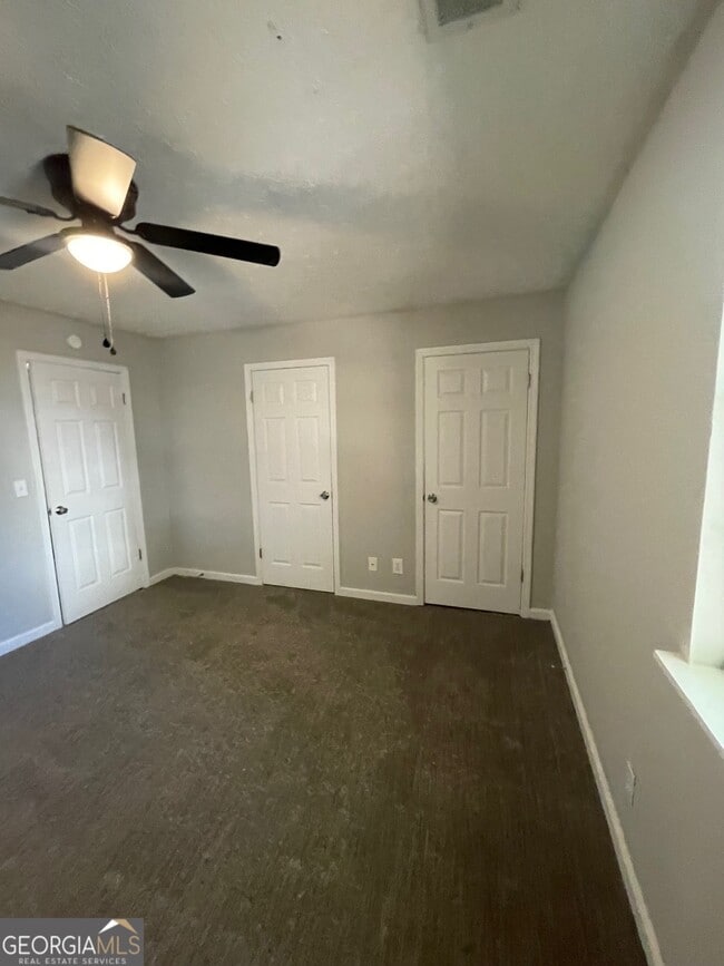 Building Photo - 763 South St