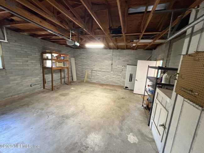 Building Photo - 4321 Sherwood Rd