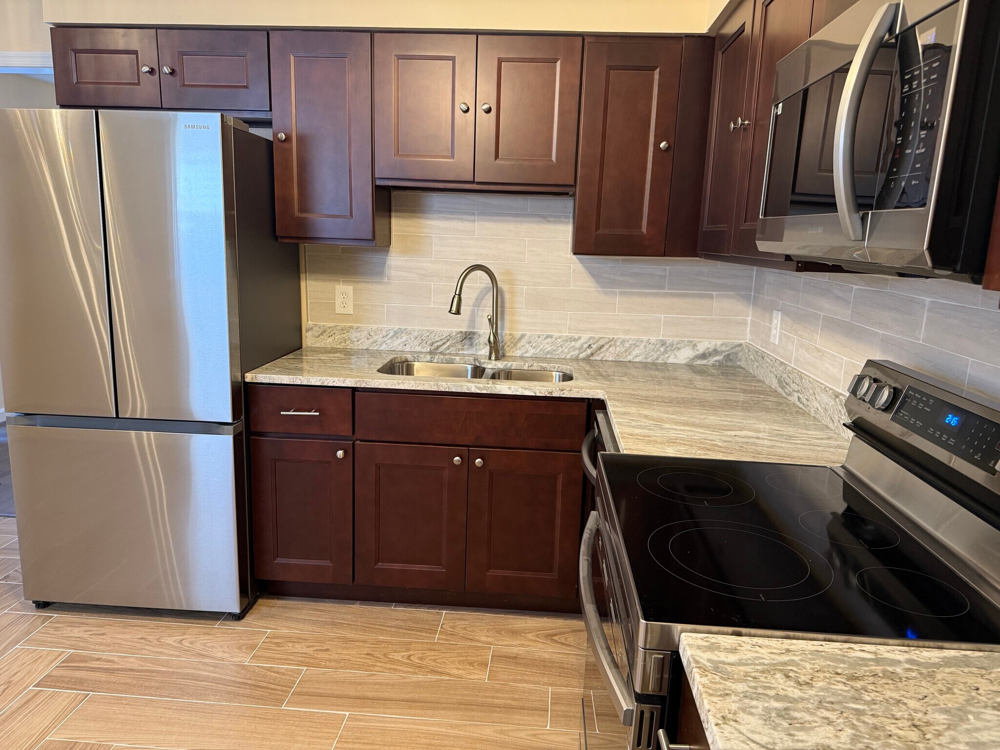 Building Photo - 1535 Vine St