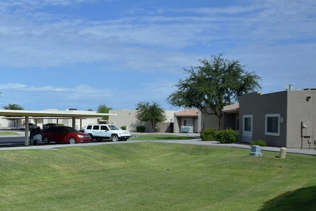 Building Photo - 2300 E Magma Rd