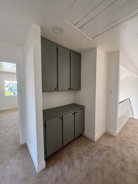Building Photo - 41111 Mountain Pride Dr