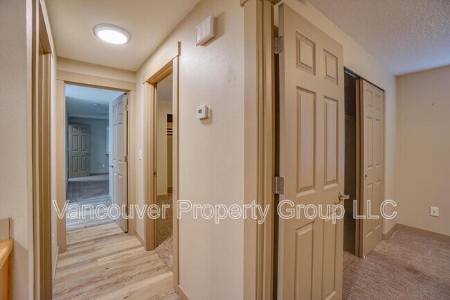 Building Photo - 1906 NE 151st Cir