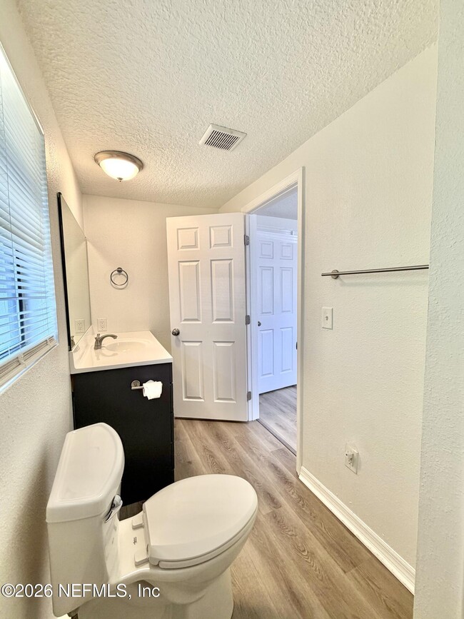 Building Photo - 8264 Devoe St