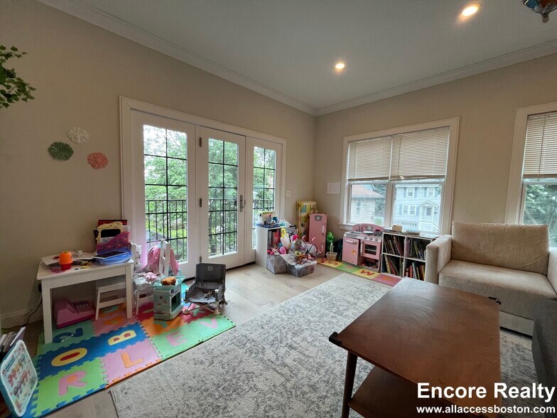 Building Photo - 39 Cummins Hwy