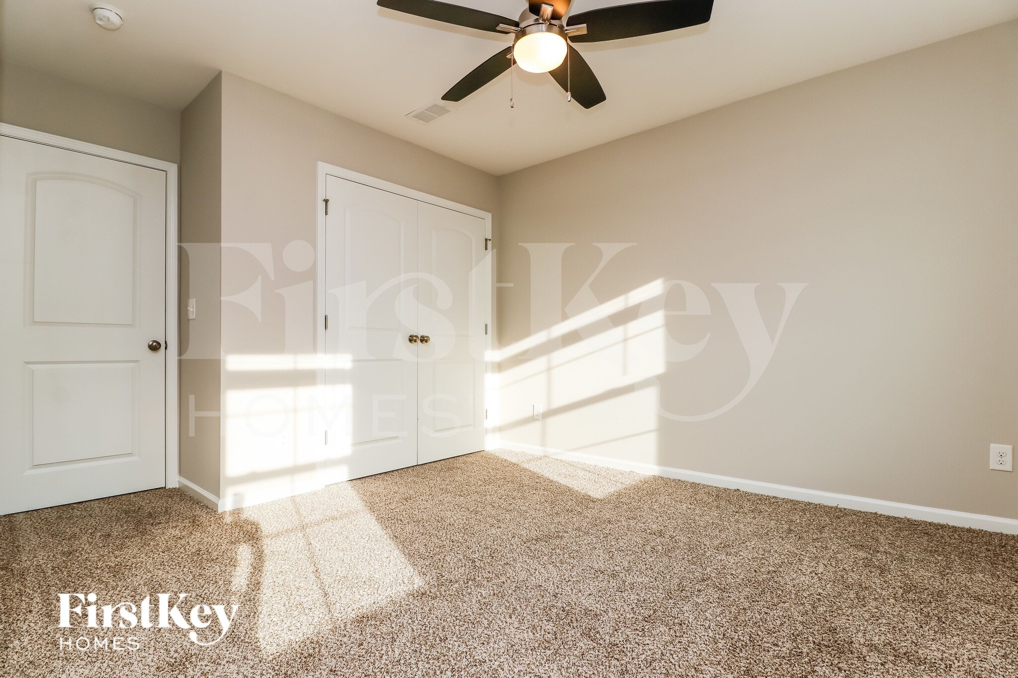 Building Photo - 244 Saxony Loop